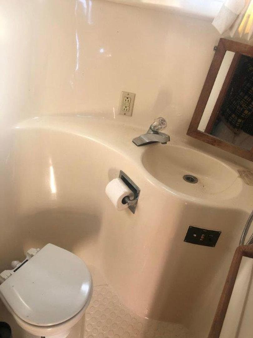 1985 Bluewater 51 Coastal Cruiser — photo 14