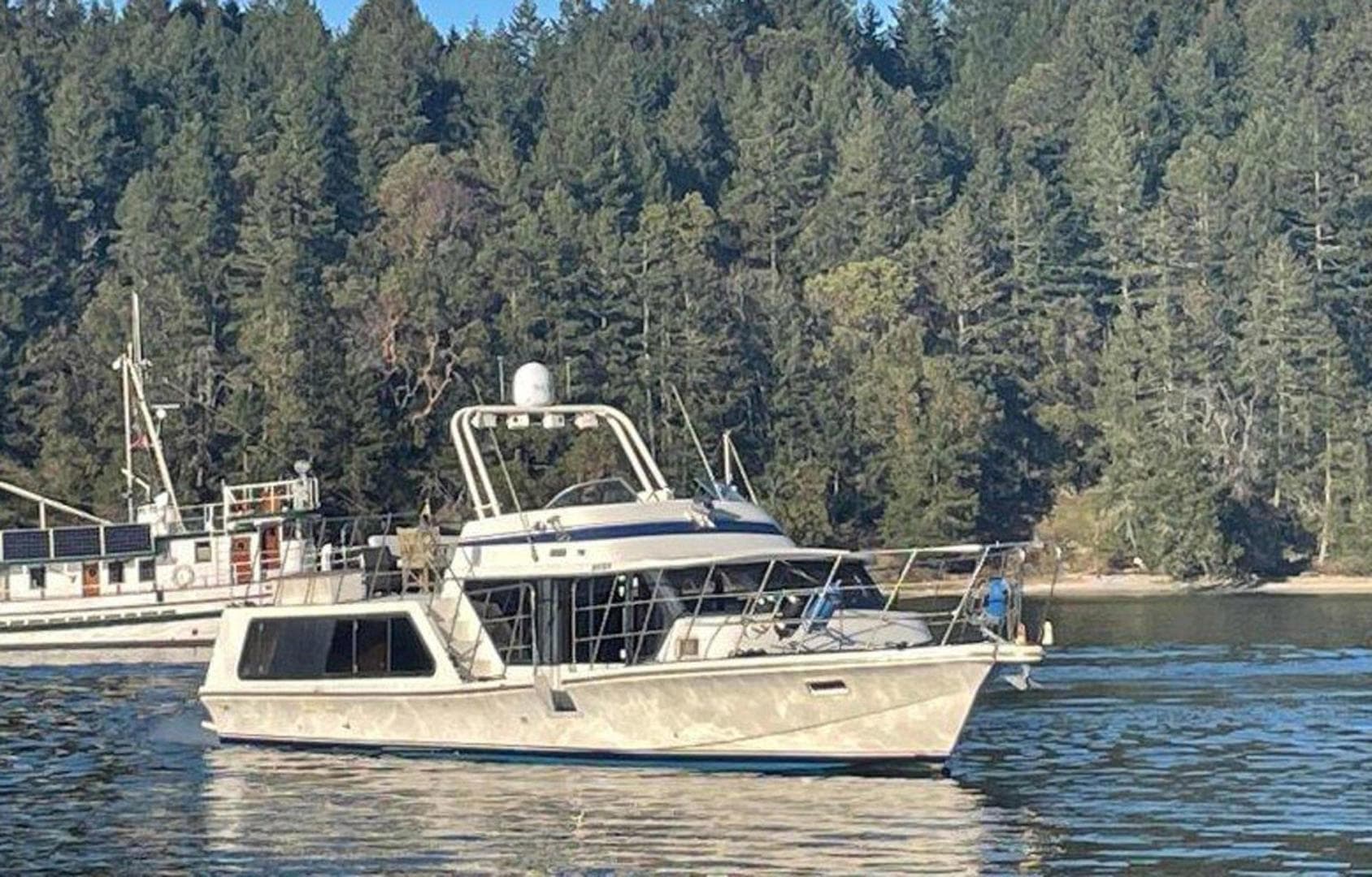 1985 Bluewater 51 Coastal Cruiser — photo 2