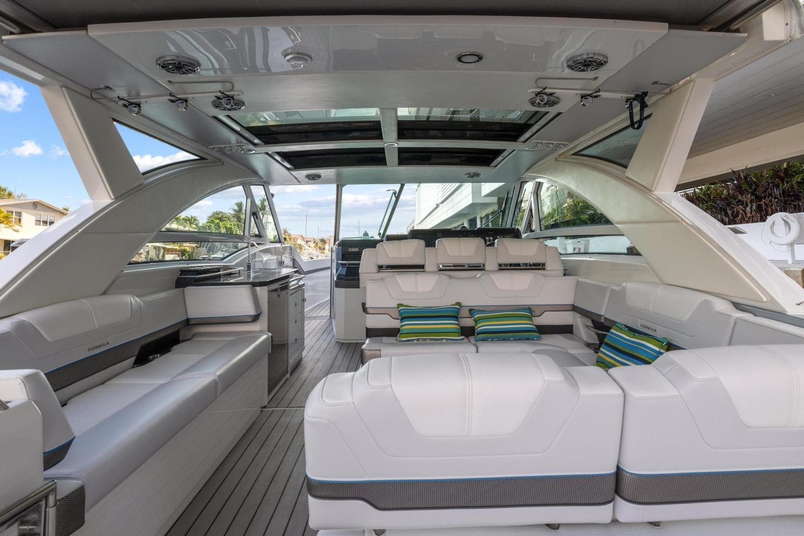 2023 Formula 430 Super Sport Crossover — photo 17