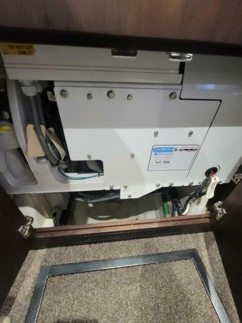 2019 Galeon 640 Fly — photo 48