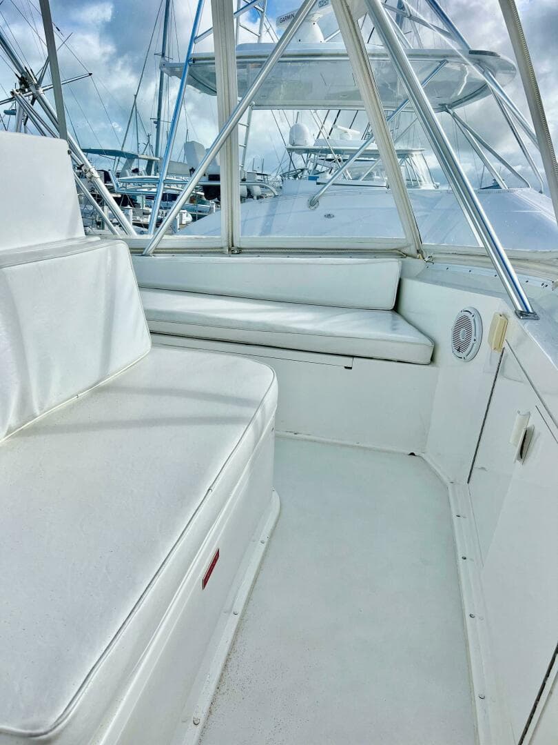 1997 Viking 43 Convertible — photo 19