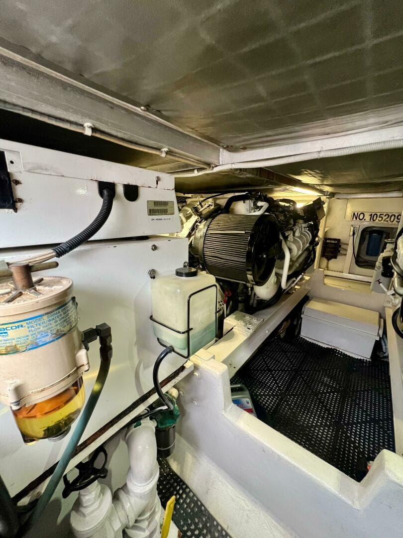 1997 Viking 43 Convertible — photo 50