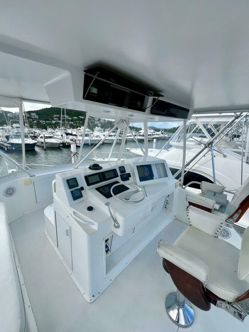1997 Viking 43 Convertible — photo 16