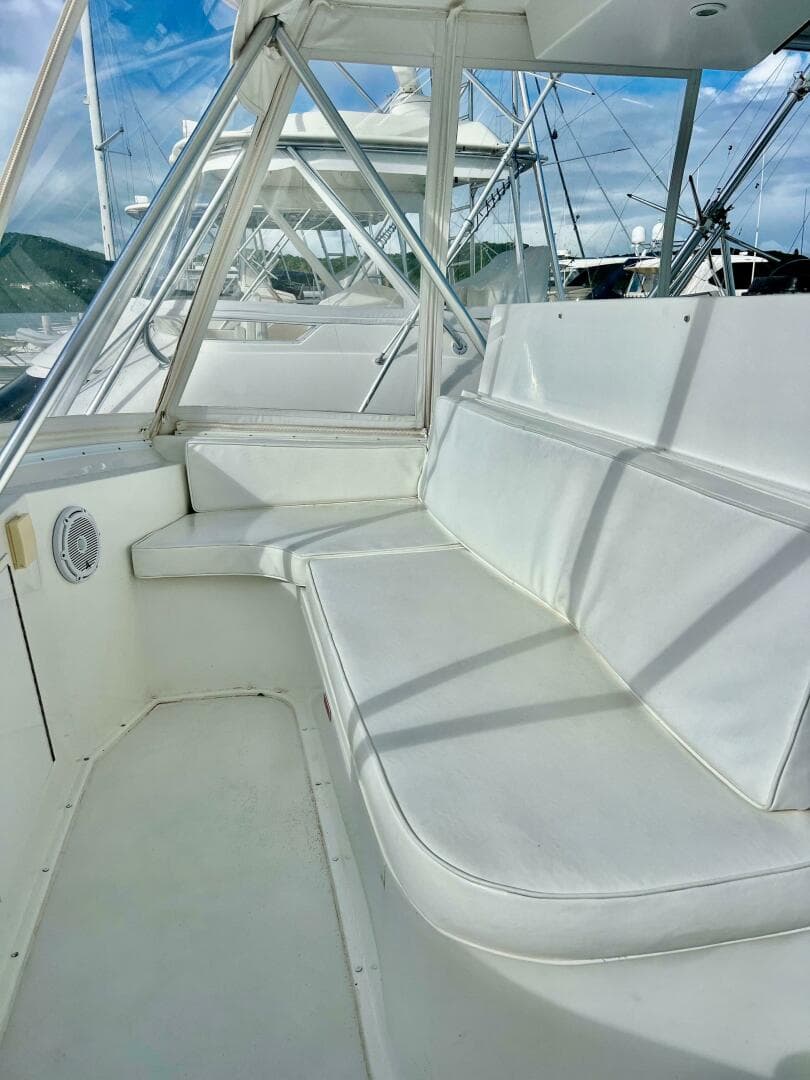 1997 Viking 43 Convertible — photo 18