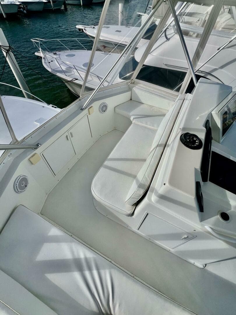 1997 Viking 43 Convertible — photo 20
