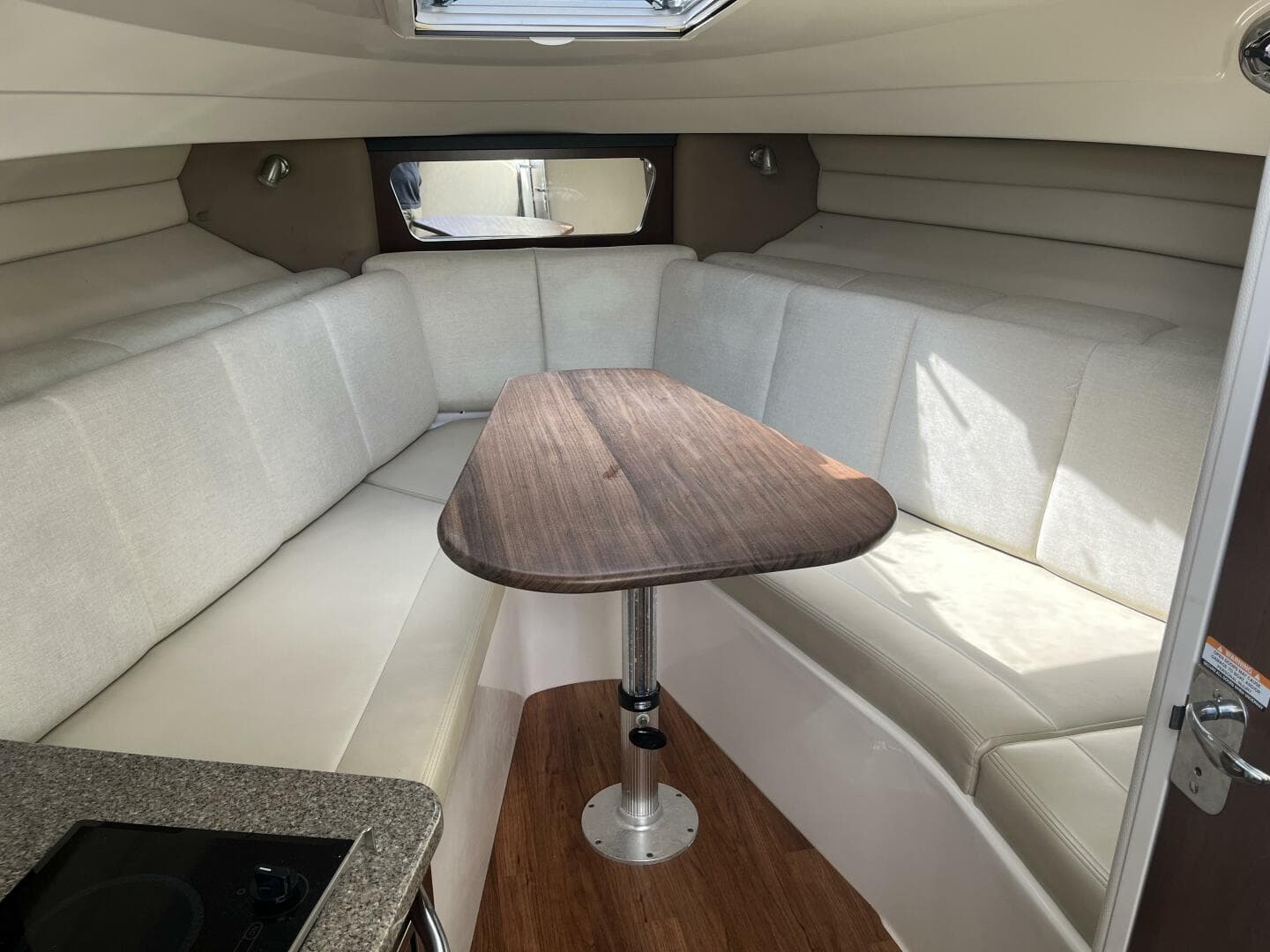 2015 Robalo R305 Walkaround — photo 9