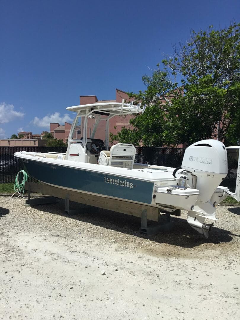 2016 Everglades 243 CC — photo 1