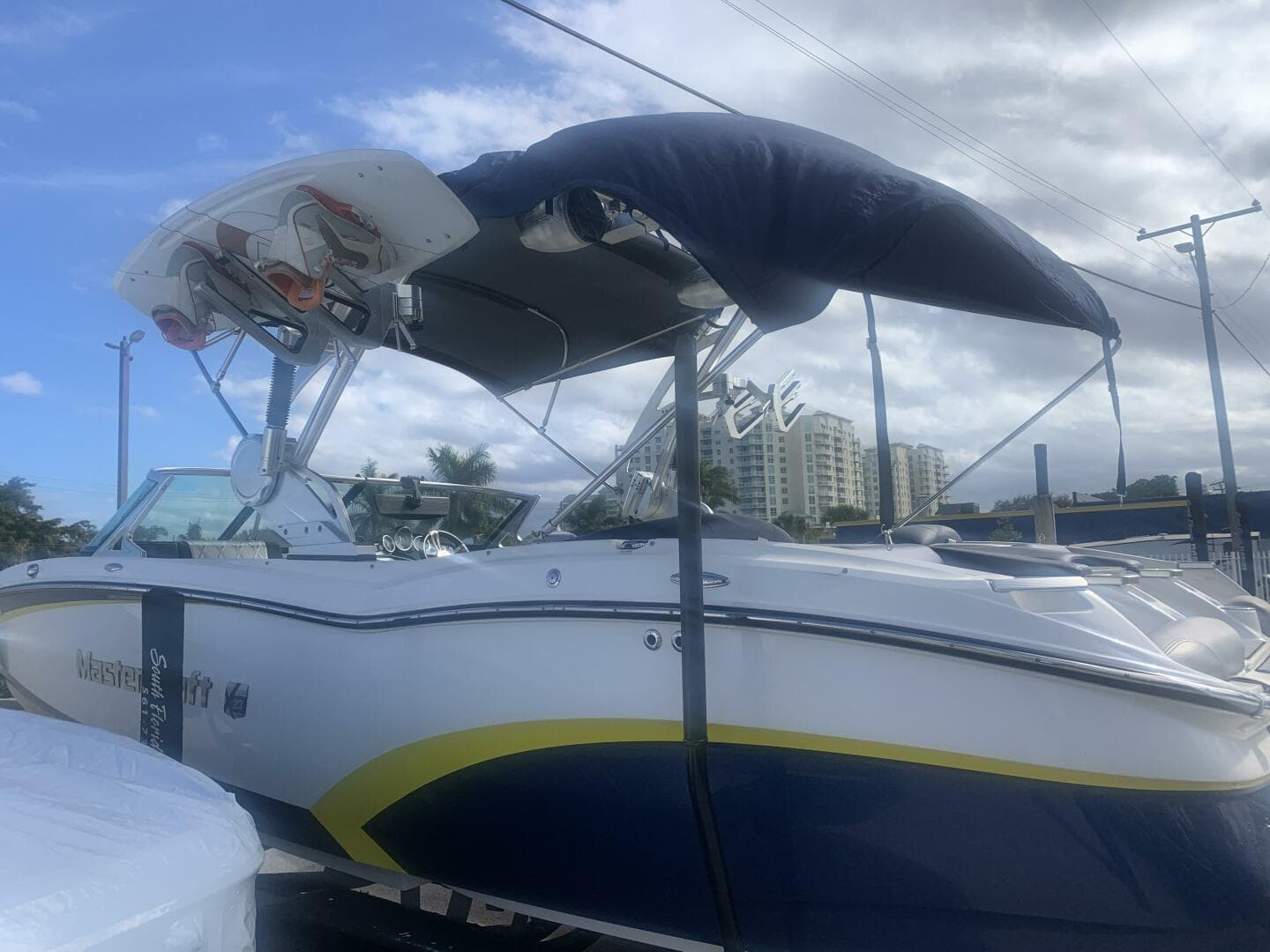 2015 Mastercraft X23 — photo 2