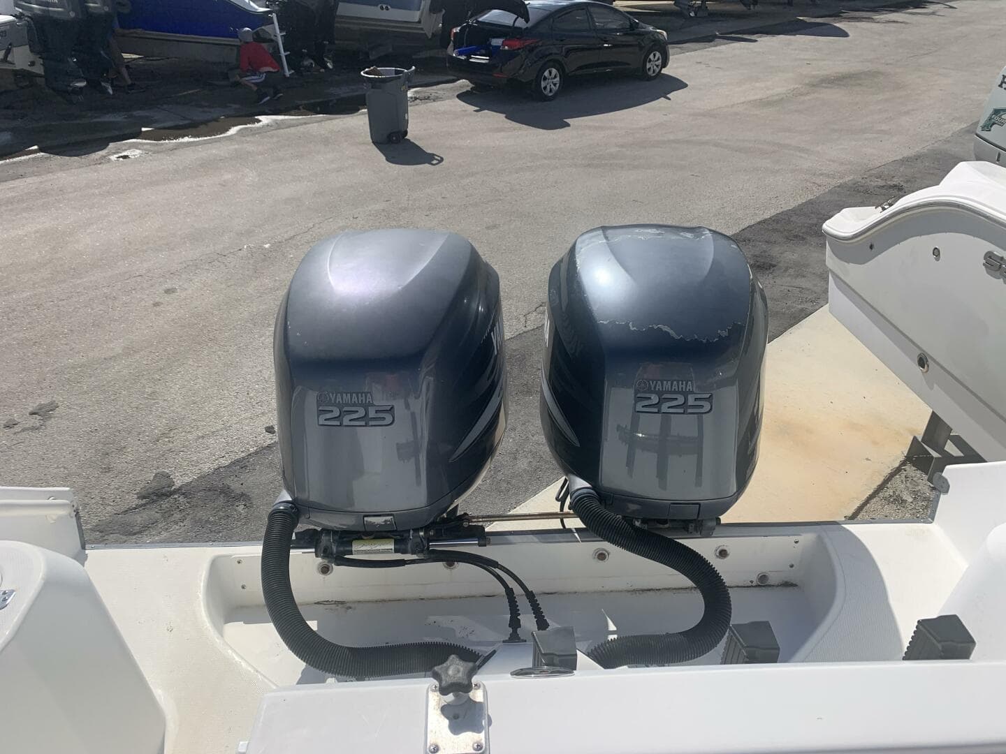 2003 Edgewater 265 Express — photo 4