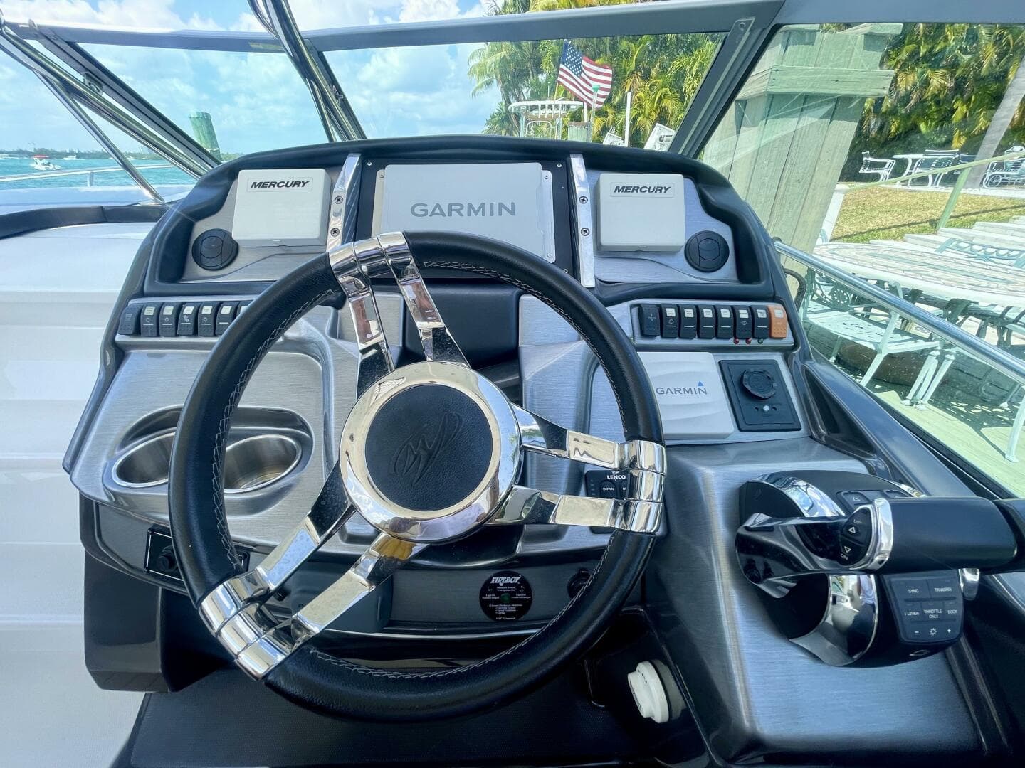 2016 Monterey 335 Sport Yacht — photo 25