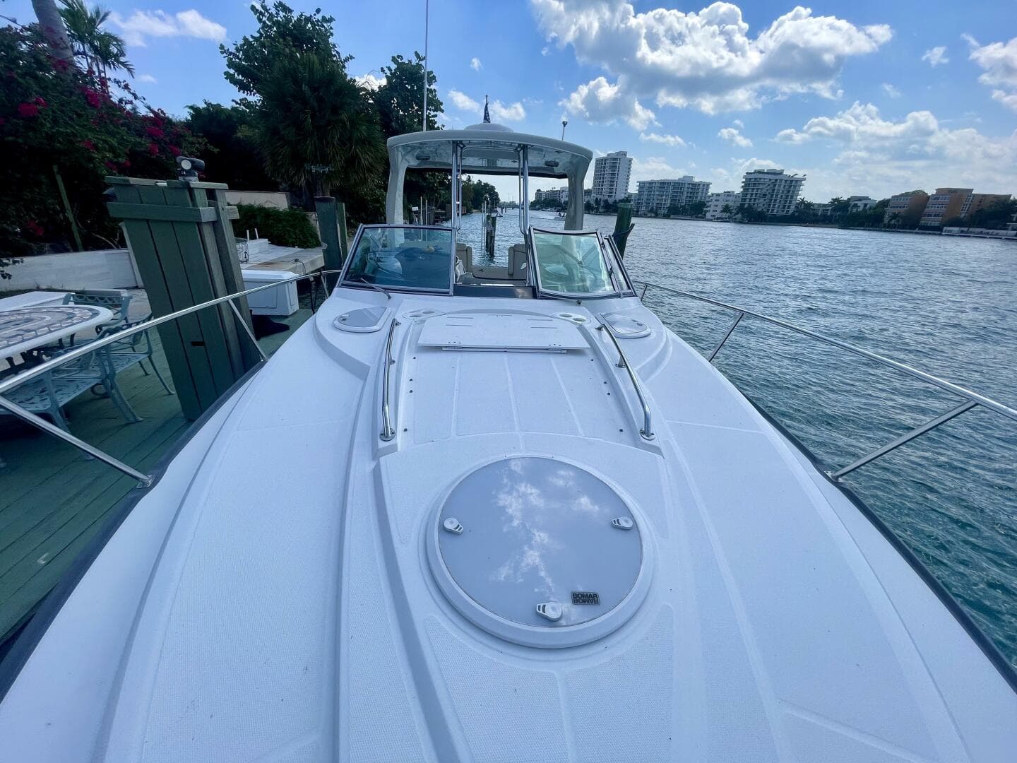 2016 Monterey 335 Sport Yacht — photo 10