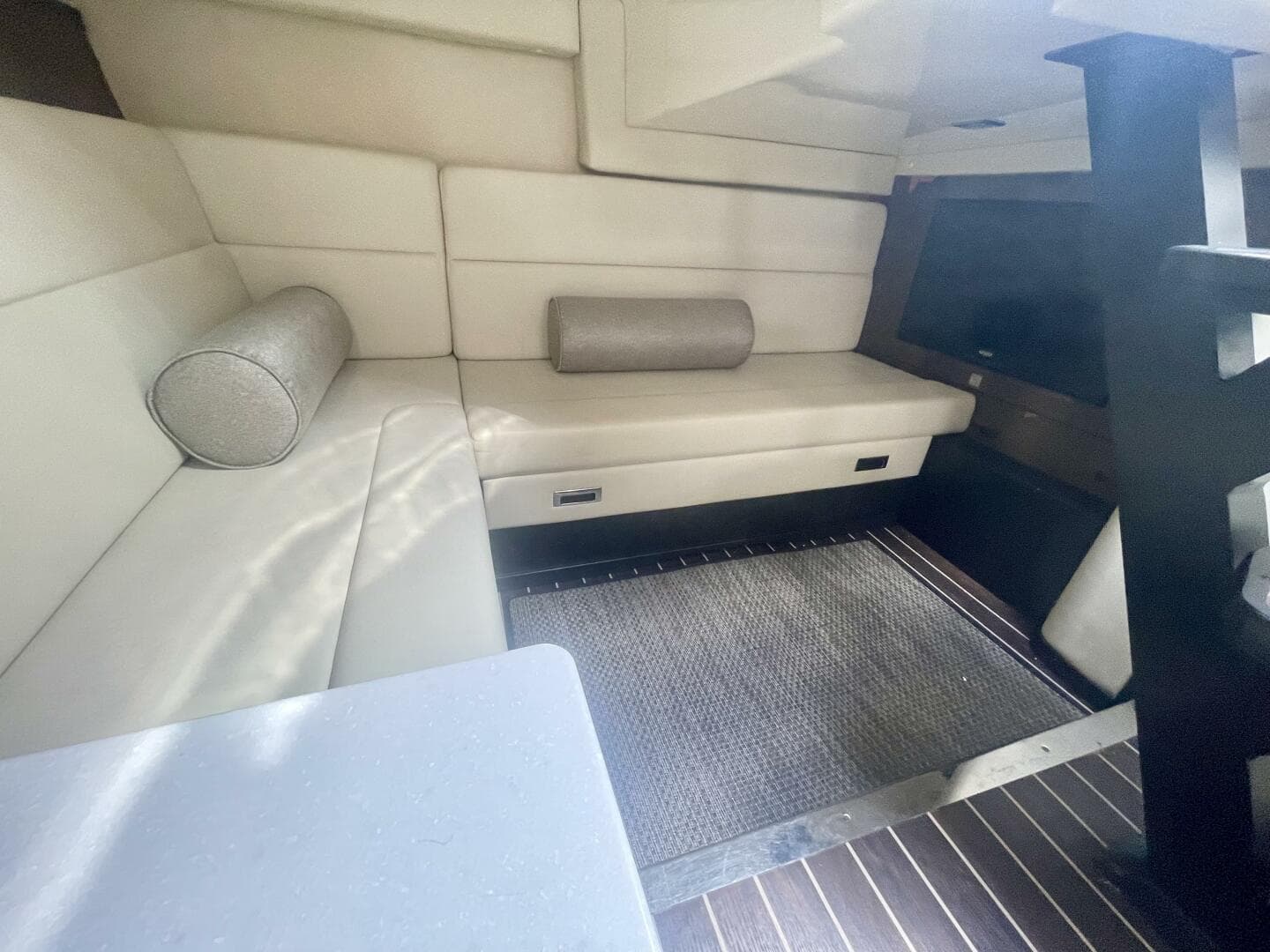 2016 Monterey 335 Sport Yacht — photo 38