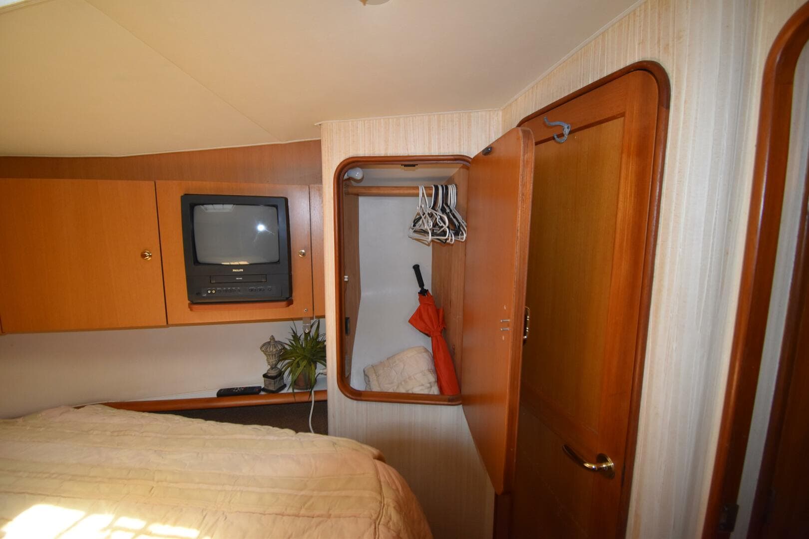 2003 Ocean Yachts 48 Super Sport — photo 36