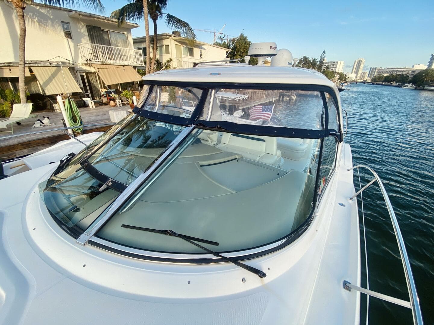 2005 Sea Ray 420 Sundancer — photo 24