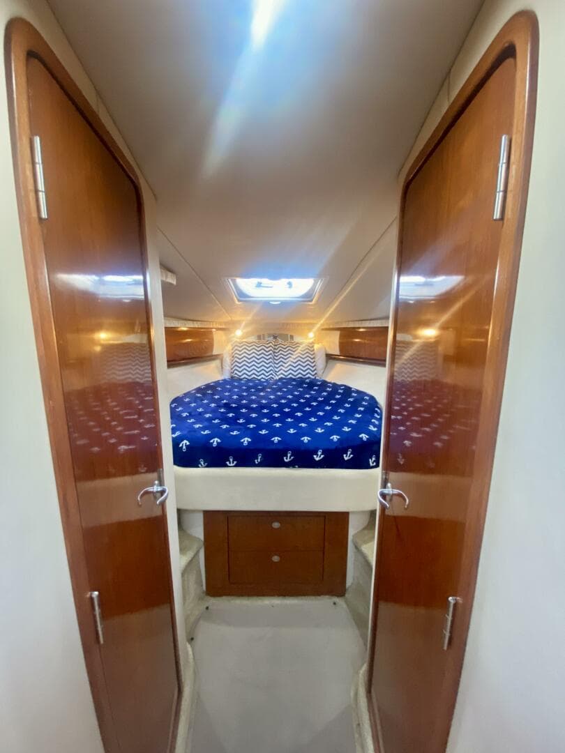 2005 Sea Ray 420 Sundancer — photo 50