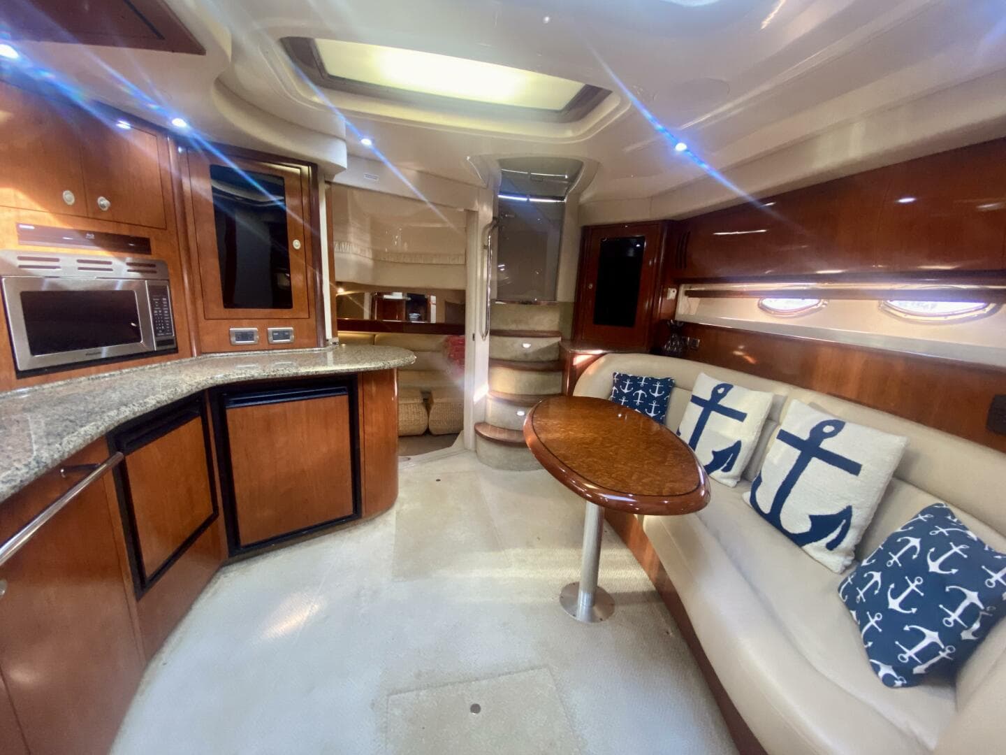 2005 Sea Ray 420 Sundancer — photo 41