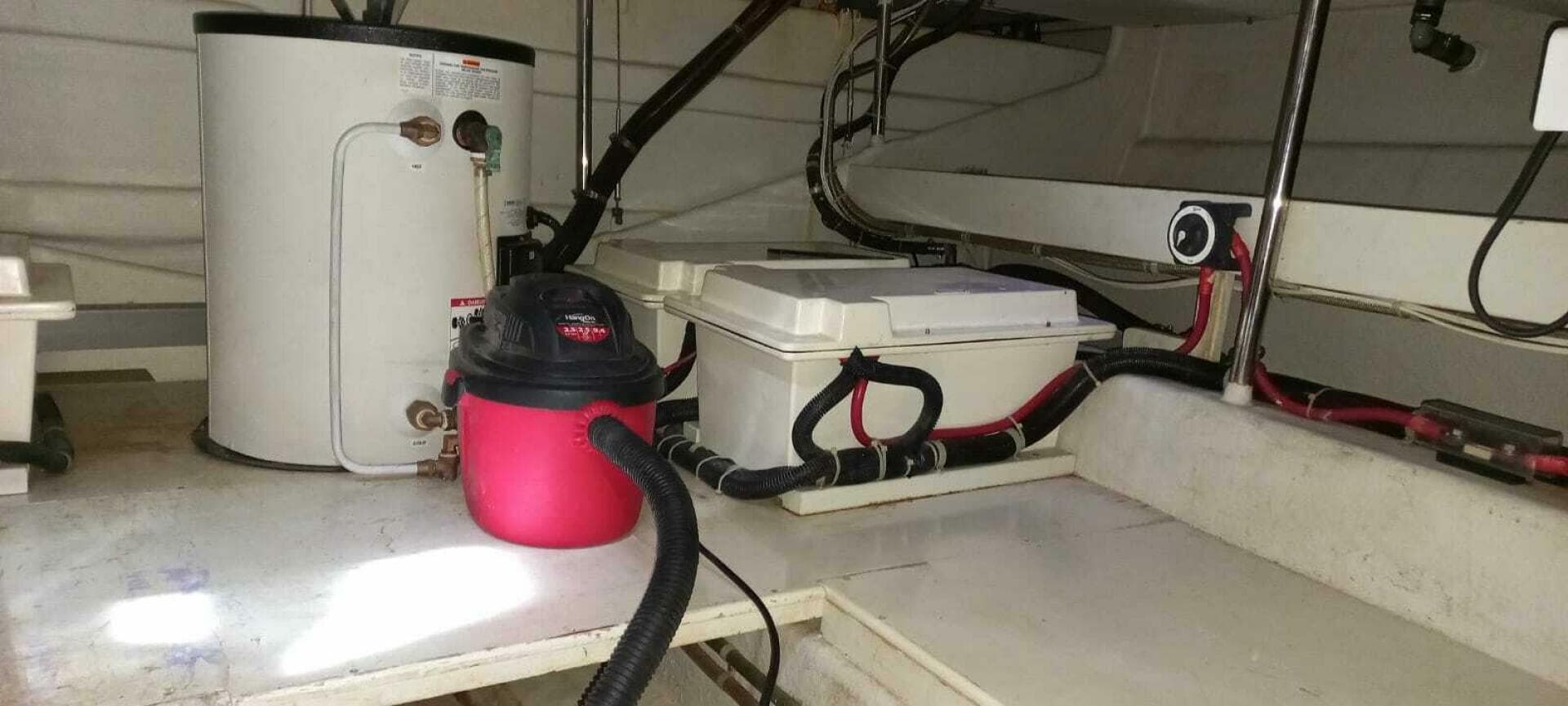 2004 Mikelson 43 Sportfisher — photo 32