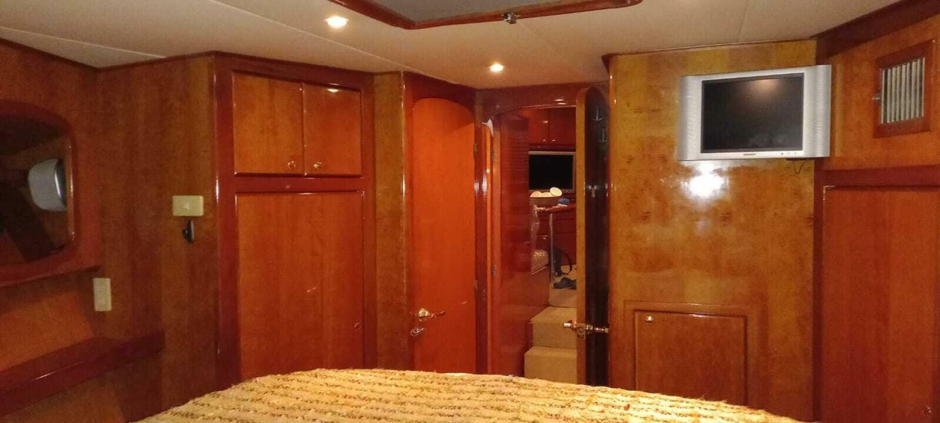 2004 Mikelson 43 Sportfisher — photo 21