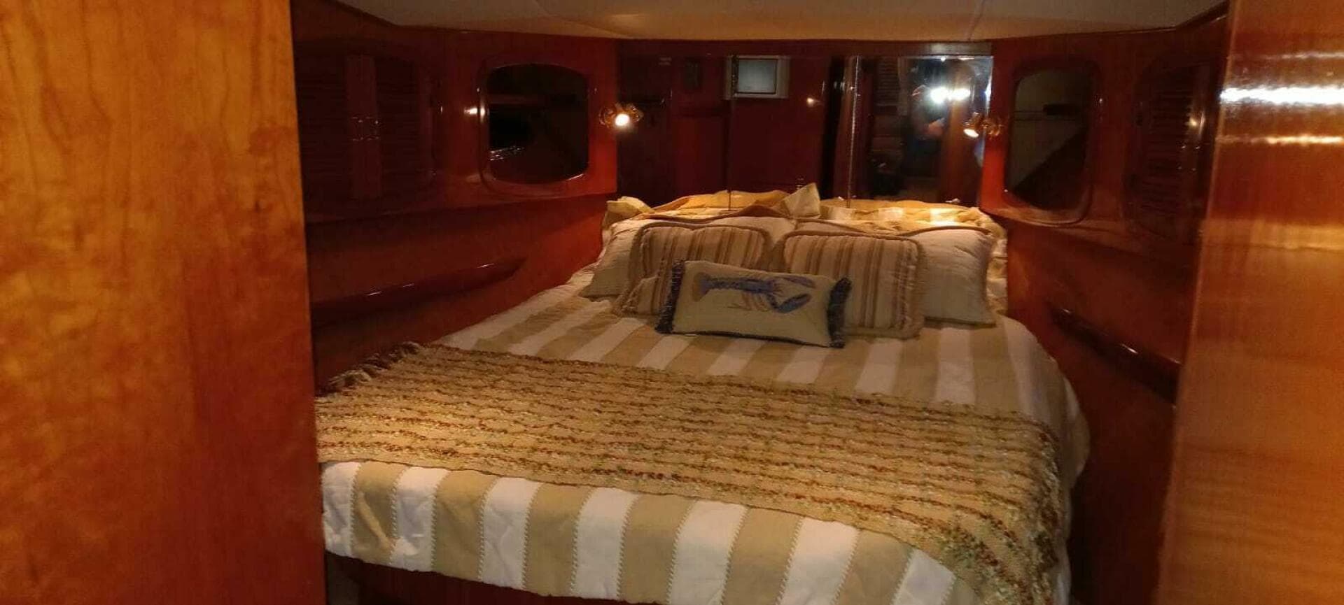 2004 Mikelson 43 Sportfisher — photo 19