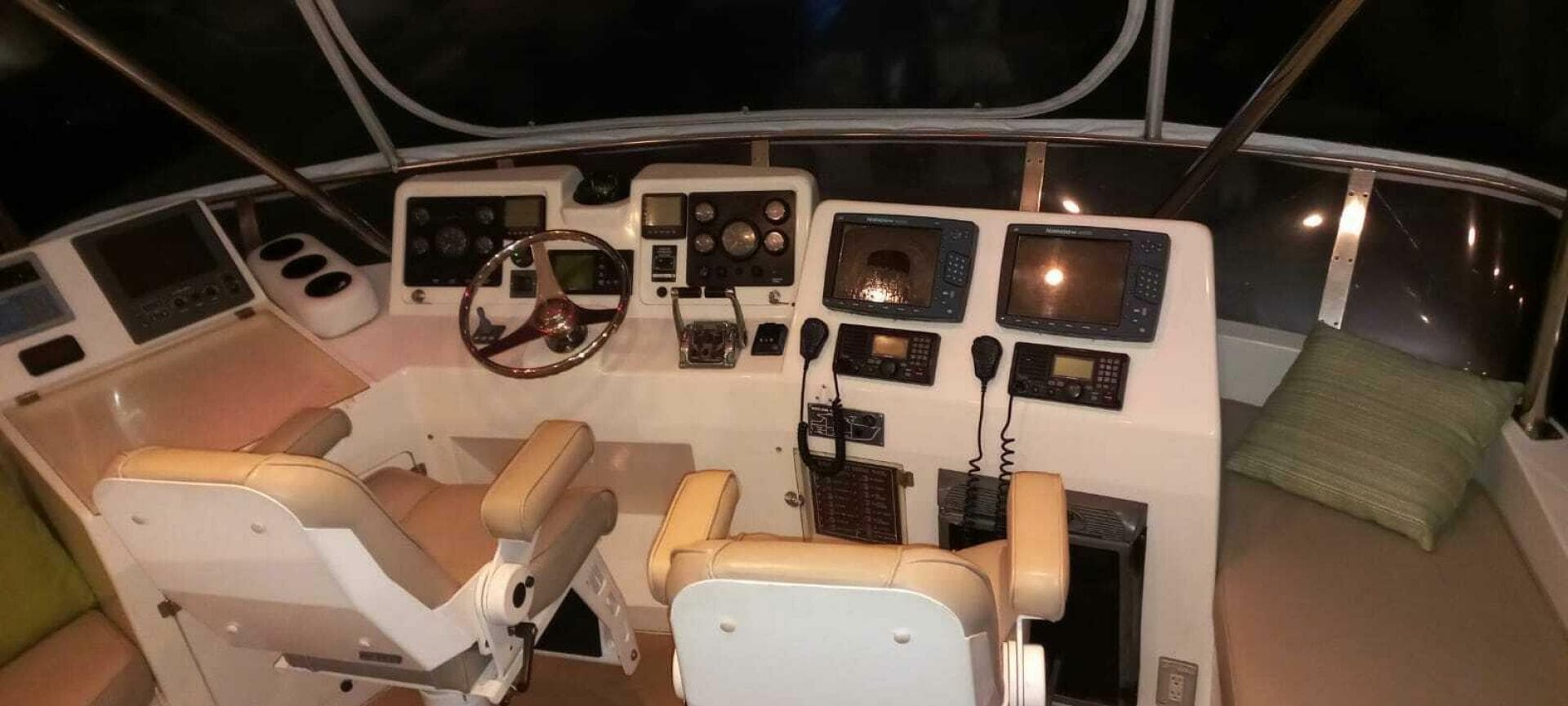 2004 Mikelson 43 Sportfisher — photo 8