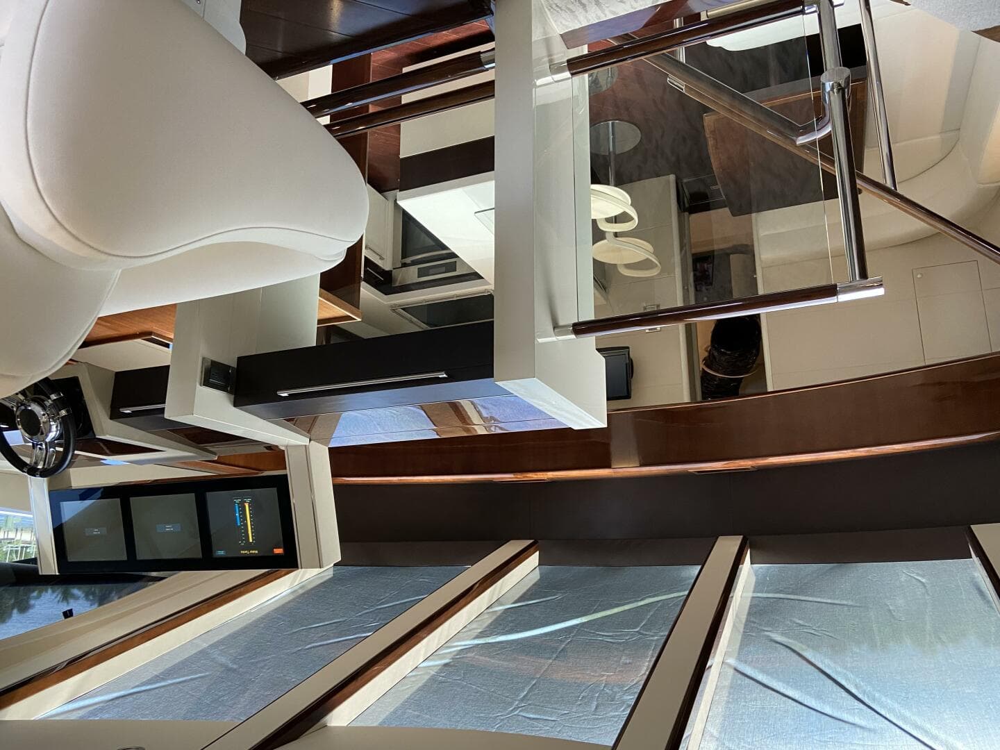 2009 Lazzara Yachts Lsx 75 — photo 12