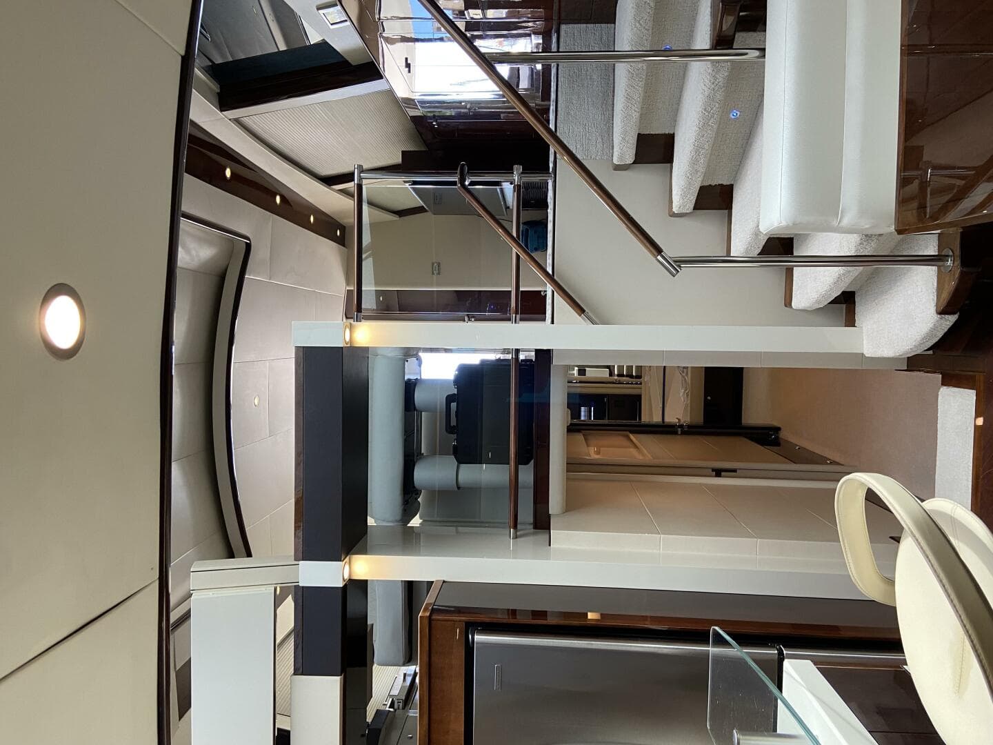 2009 Lazzara Yachts Lsx 75 — photo 15