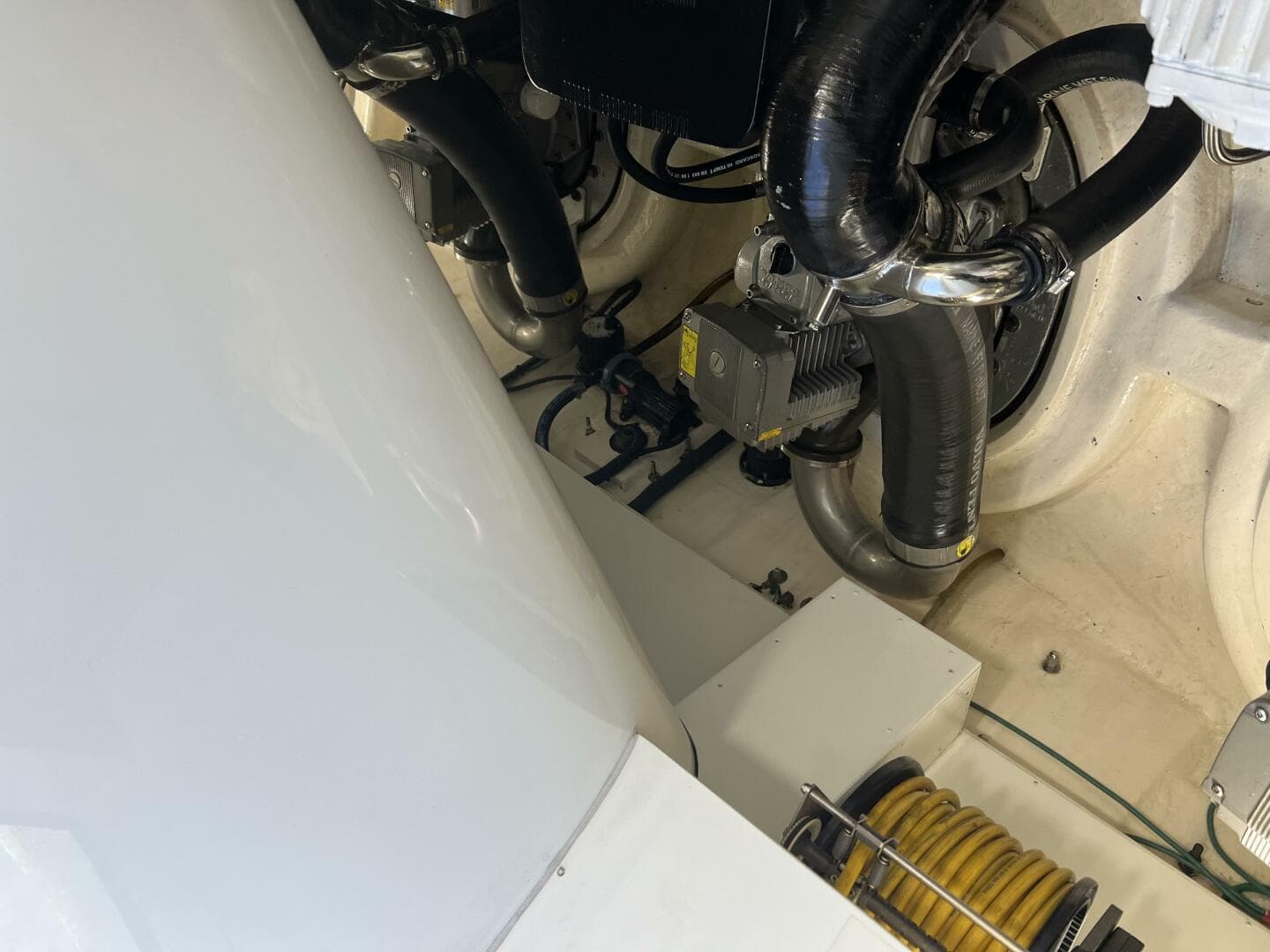 2009 Lazzara Yachts Lsx 75 — photo 35