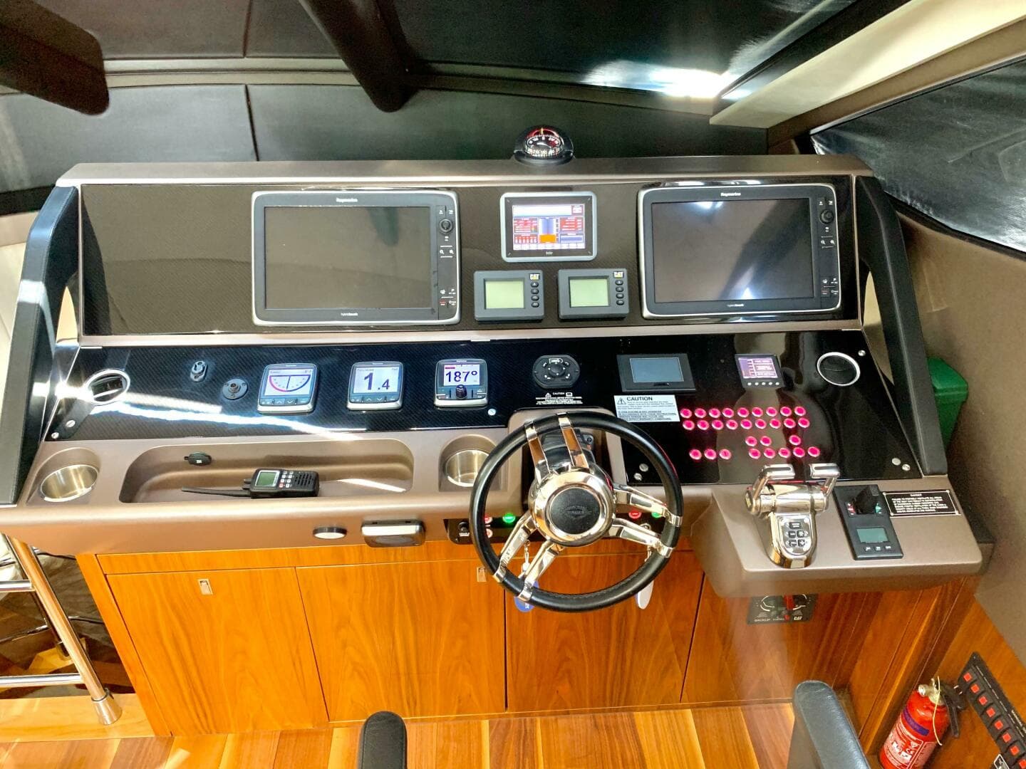 2016 Sunseeker Manhattan 65 — photo 11