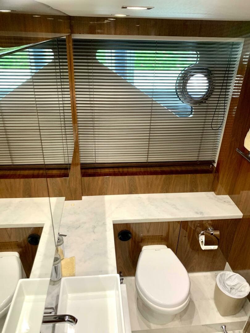 2016 Sunseeker Manhattan 65 — photo 17