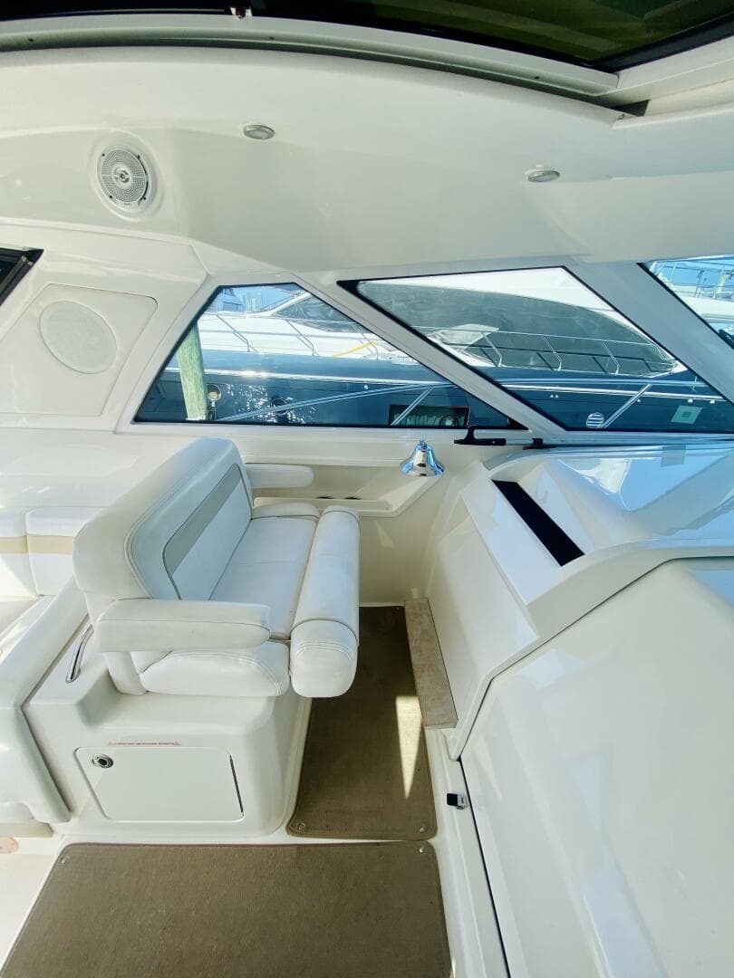 2010 Sea Ray 450 Sundancer — photo 29