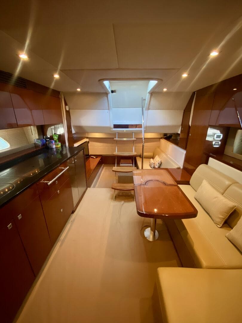 2010 Sea Ray 450 Sundancer — photo 57