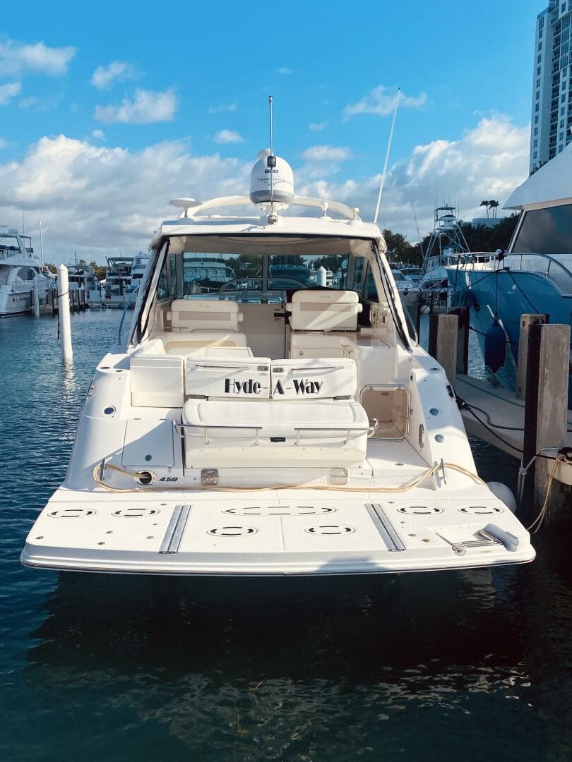 2010 Sea Ray 450 Sundancer — photo 2