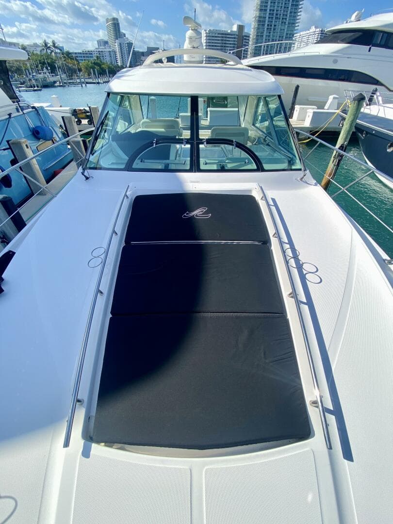 2010 Sea Ray 450 Sundancer — photo 40