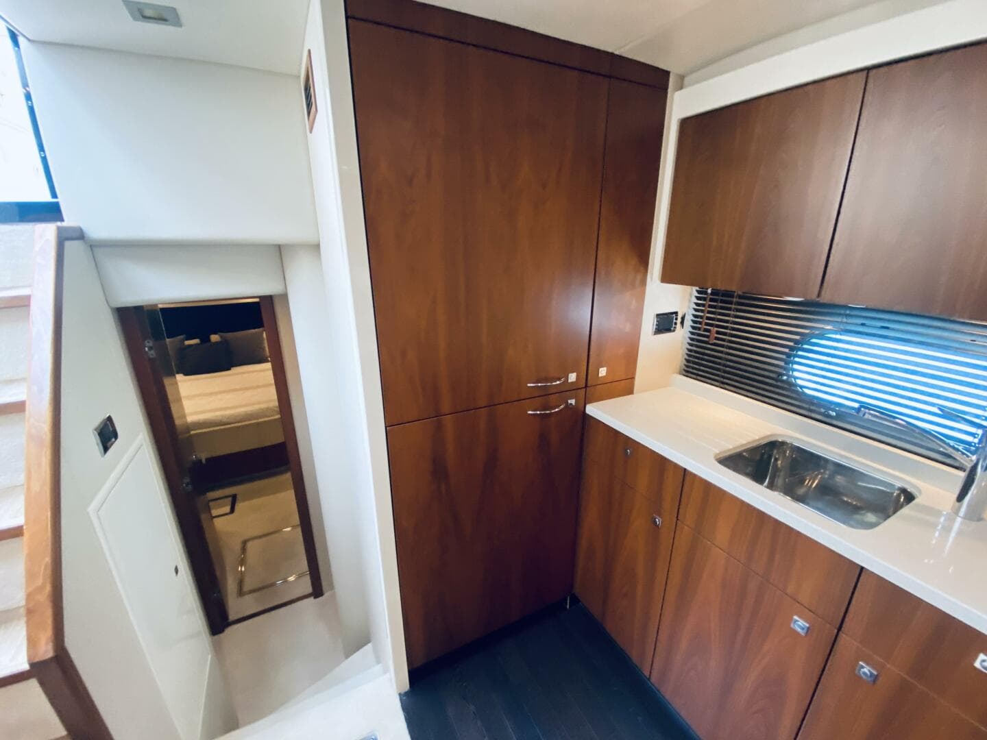 2010 Sunseeker Predator 60 — photo 63