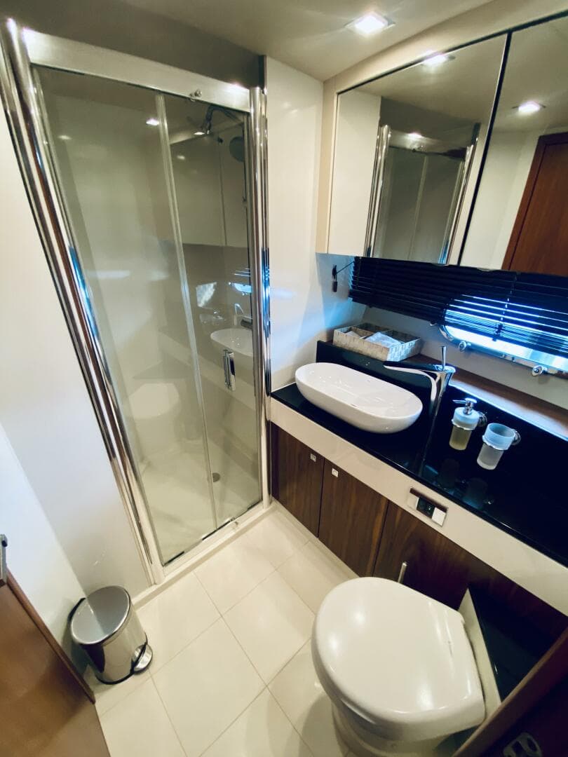 2010 Sunseeker Predator 60 — photo 64