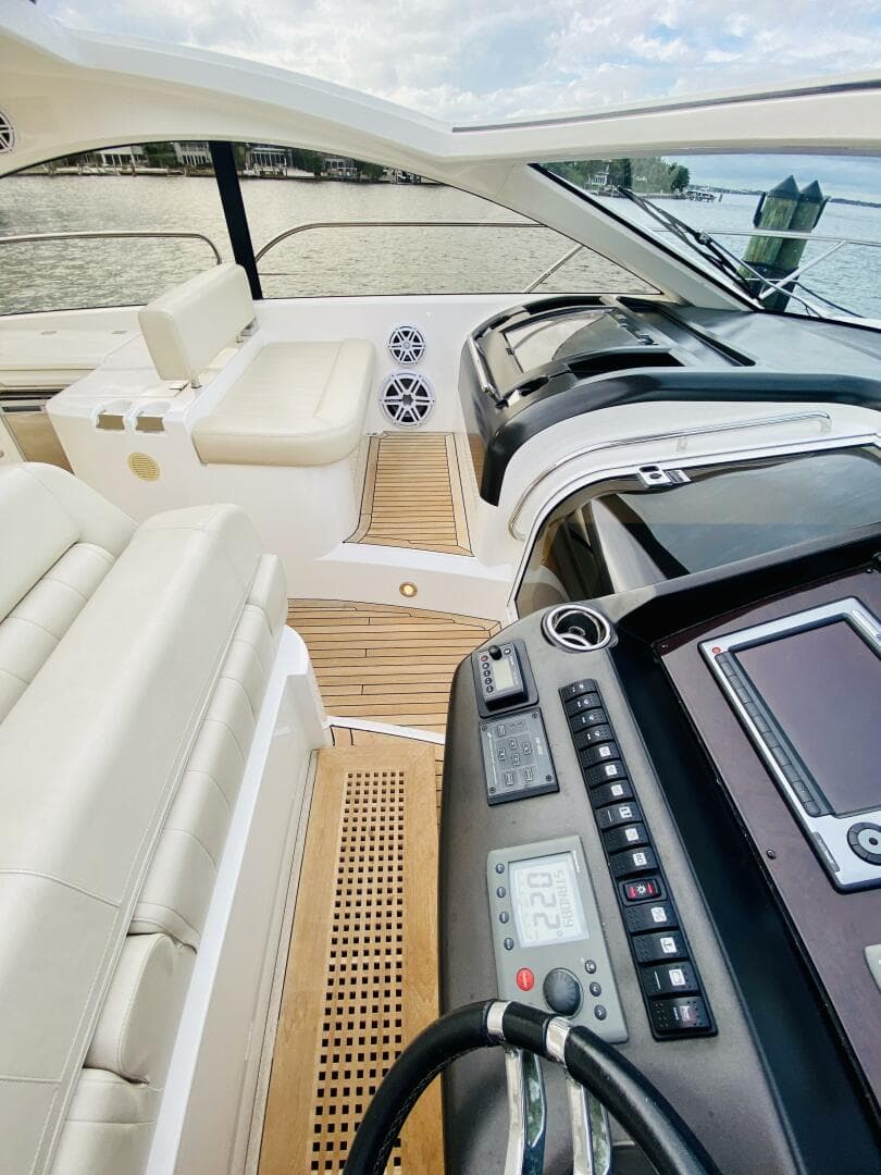 2010 Sunseeker Predator 60 — photo 45