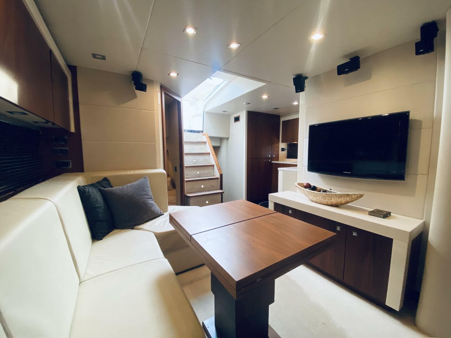 2010 Sunseeker Predator 60 — photo 58