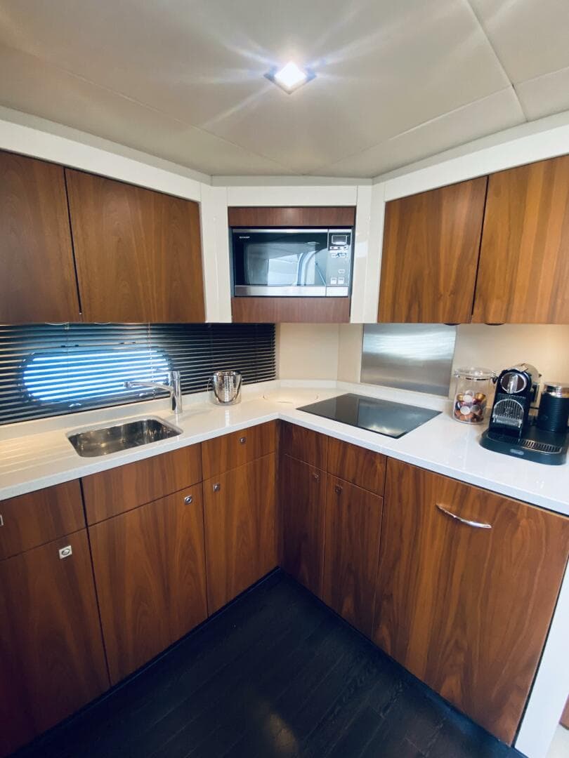 2010 Sunseeker Predator 60 — photo 62