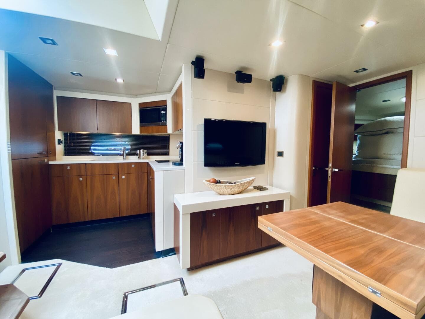 2010 Sunseeker Predator 60 — photo 59