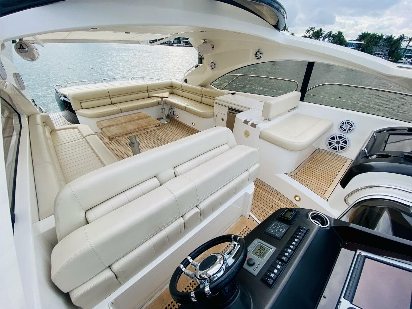 2010 Sunseeker Predator 60 — photo 33