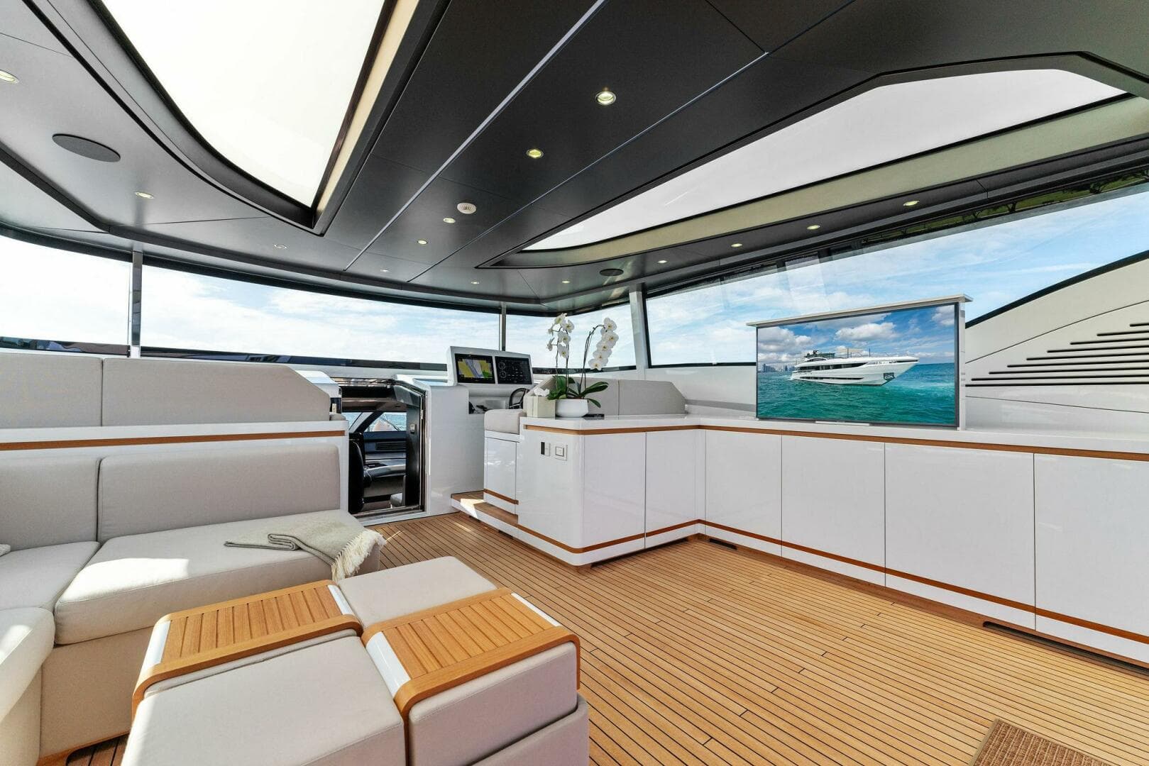 2020 Mangusta 33M Gransport — photo 21