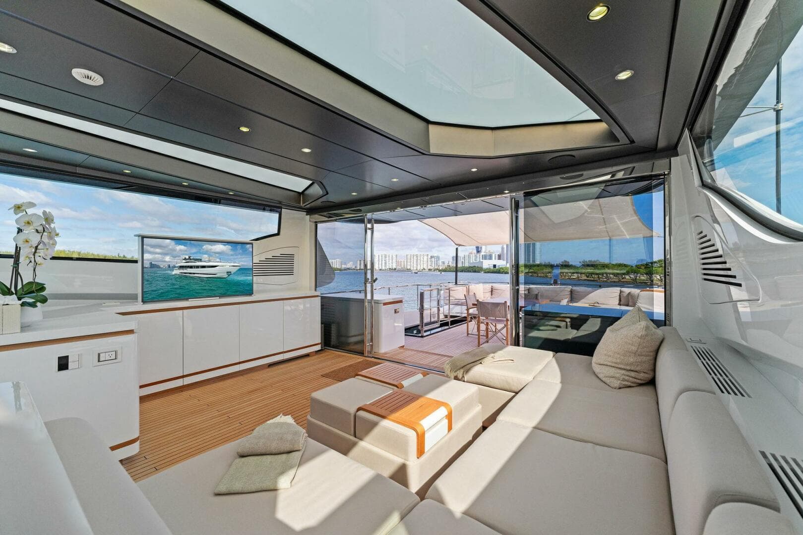 2020 Mangusta 33M Gransport — photo 18