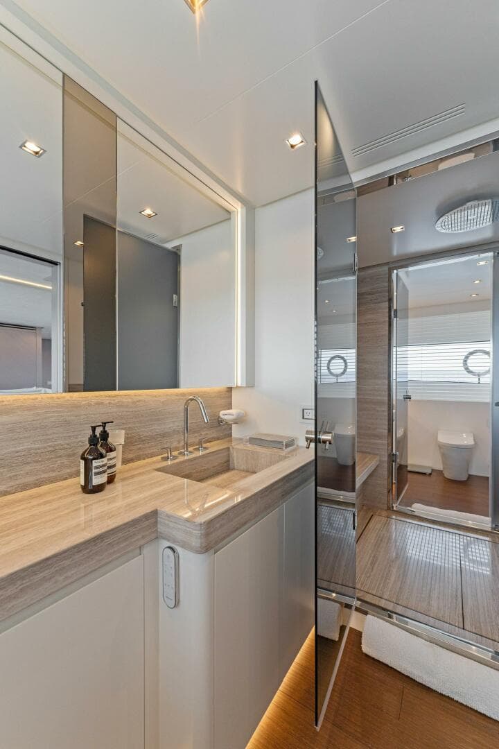 2020 Mangusta 33M Gransport — photo 34