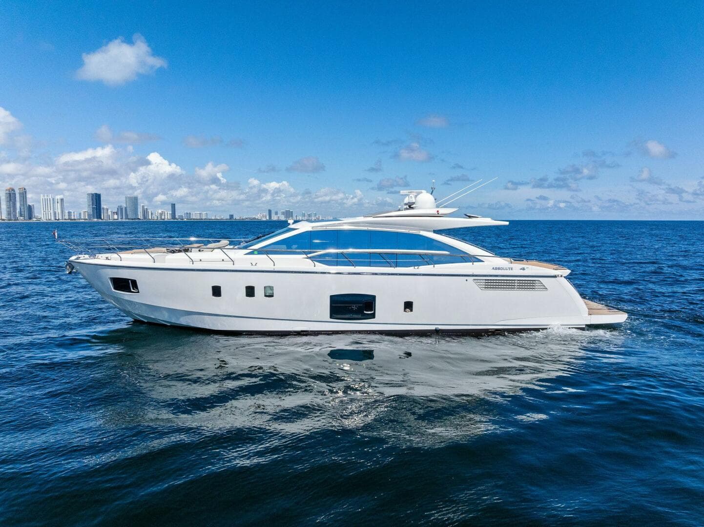 2013 Absolute 64 — photo 2