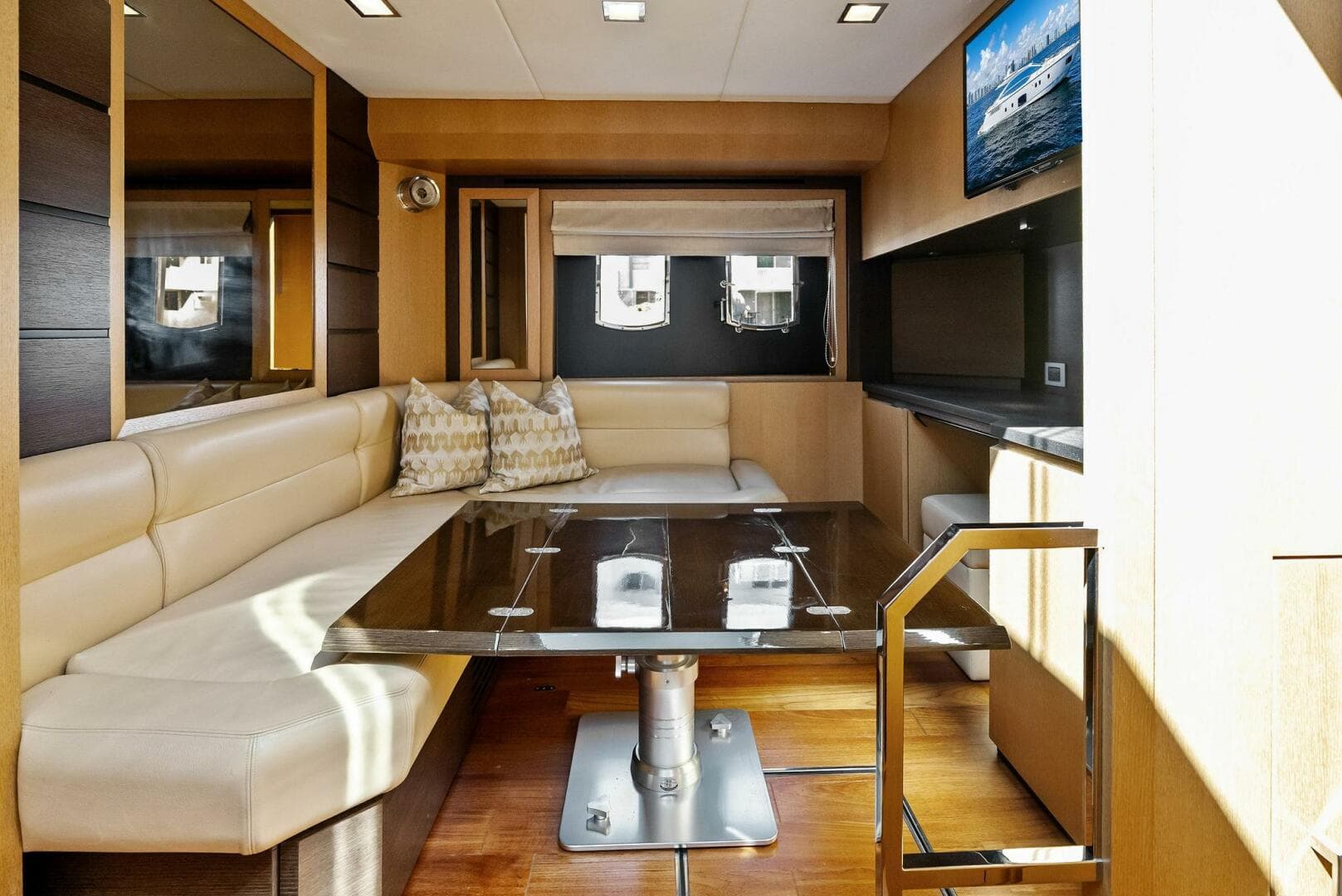 2013 Absolute 64 — photo 35