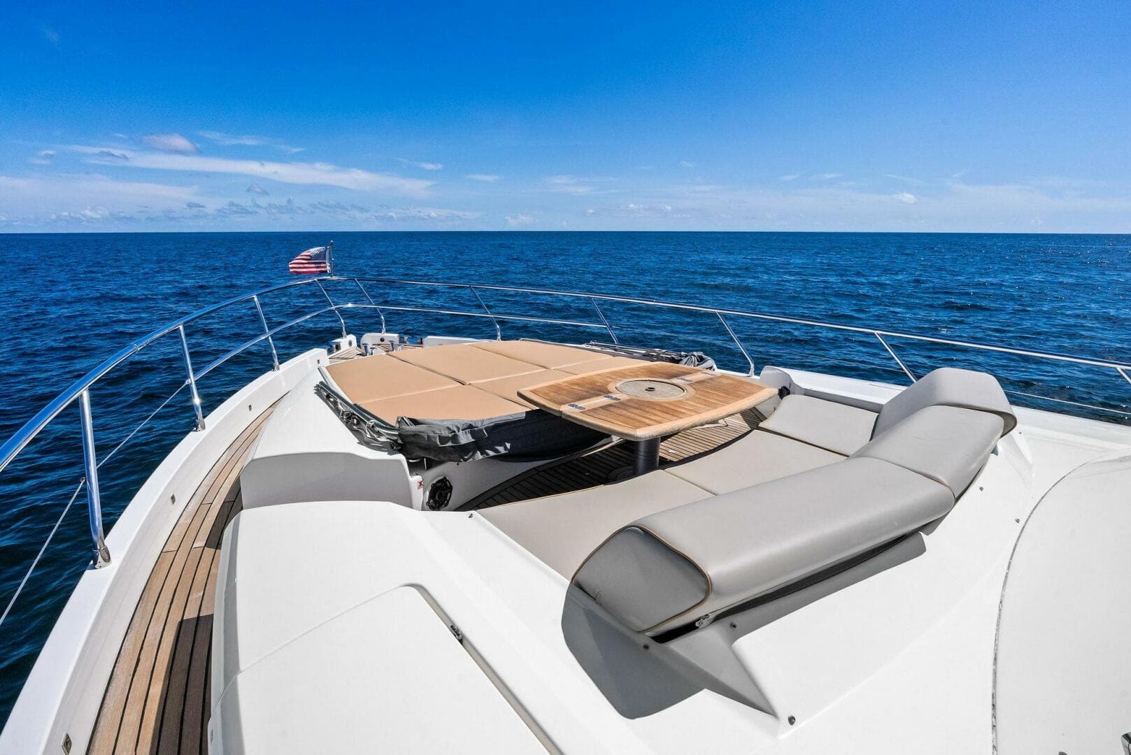 2013 Absolute 64 — photo 13