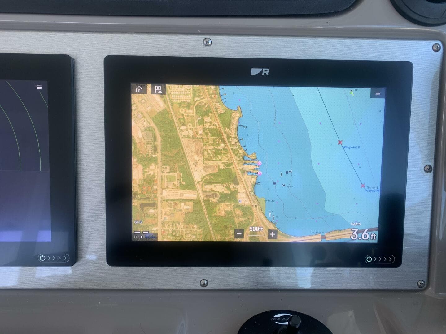 2011 Cruisers Yachts 420 Sports Coupe — photo 25