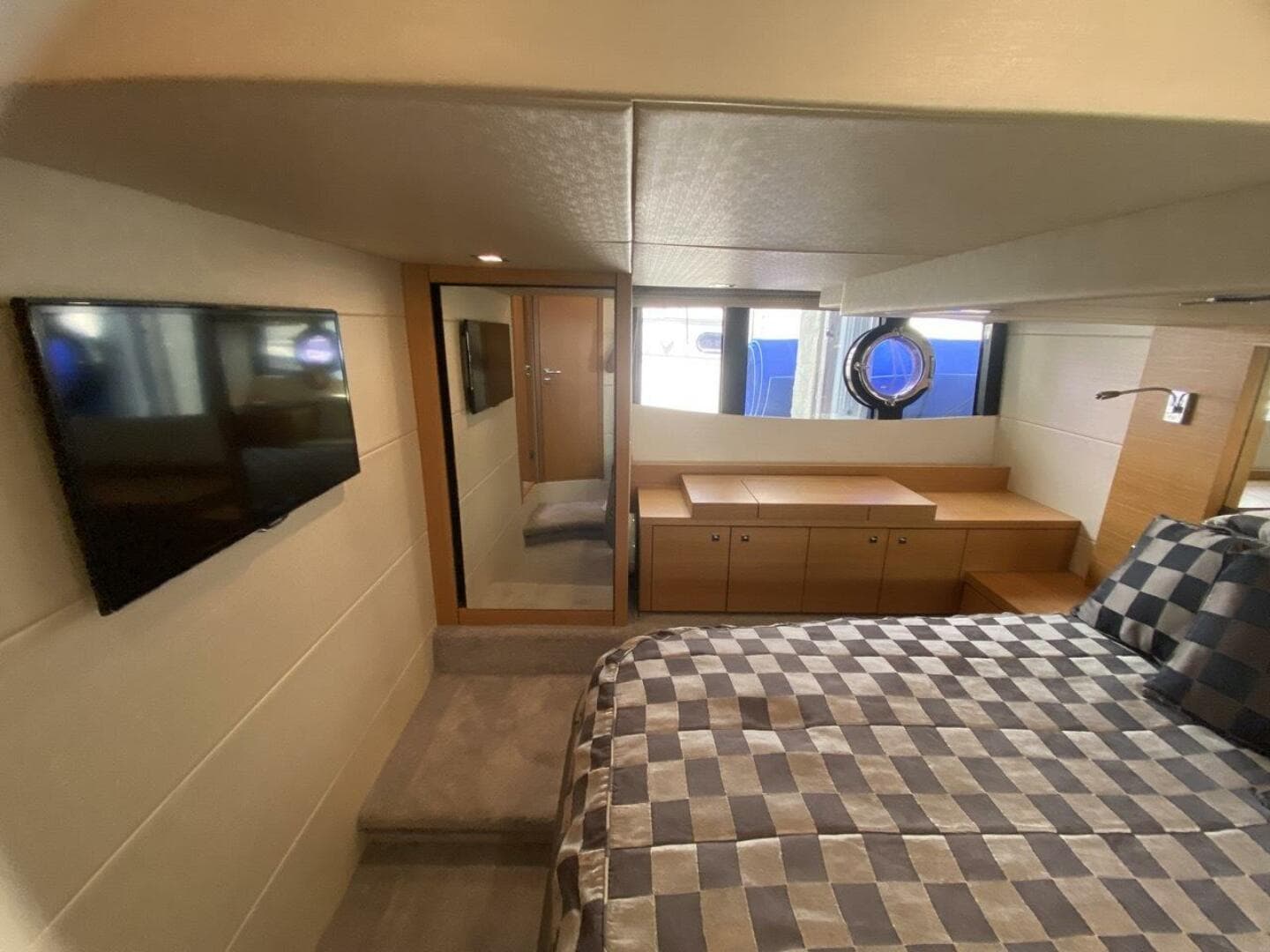 2014 Sunseeker 48 Portofino Xps — photo 48