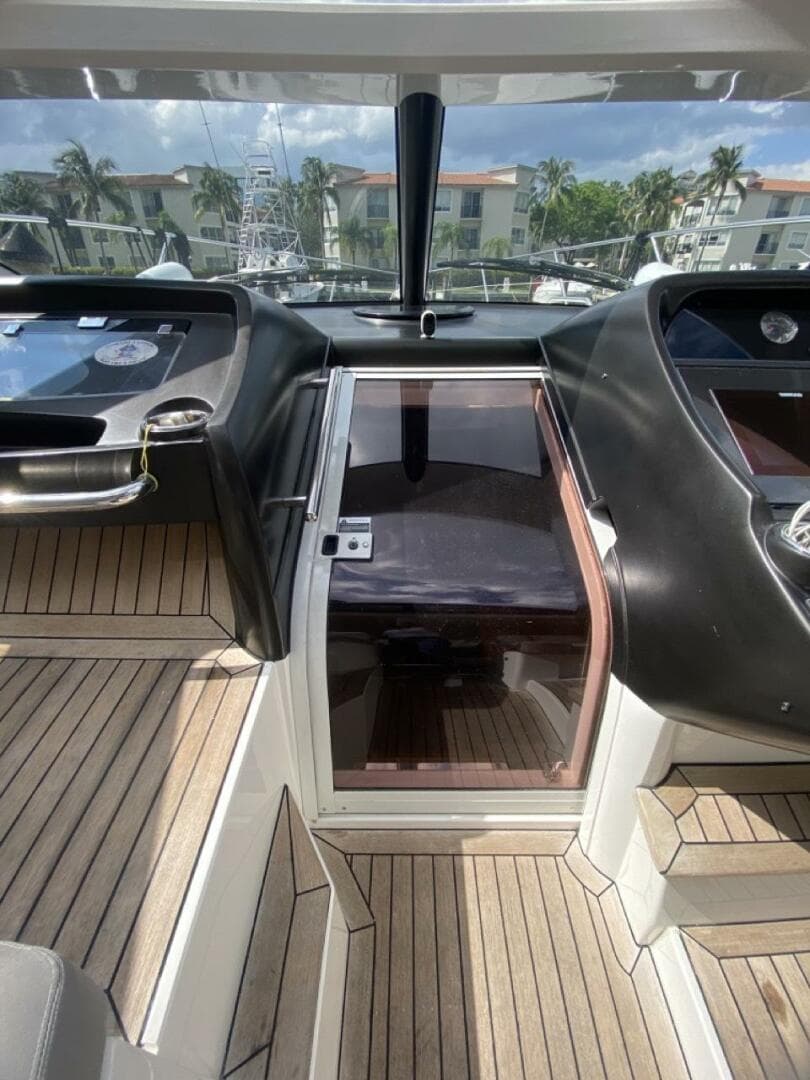 2014 Sunseeker 48 Portofino Xps — photo 28