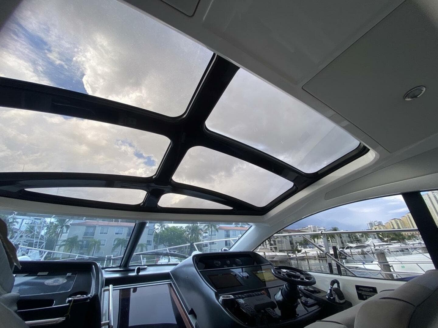 2014 Sunseeker 48 Portofino Xps — photo 12